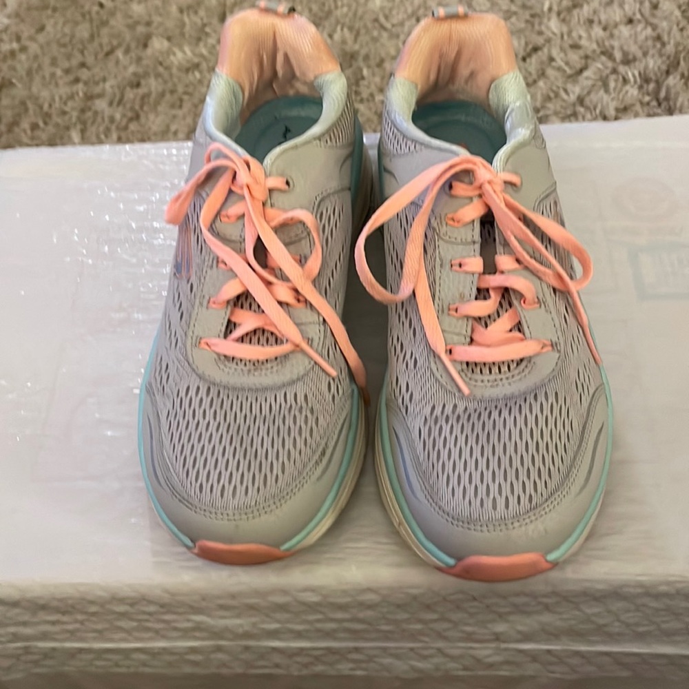 Skechers Relaxed Fit Shoe
